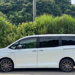 トヨタ　エスクワィア　ハイブリッド　DAA-ZWR80G　7人乗り　車検付き　　平成28年式　茨城県　Z40の画像