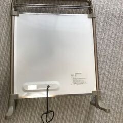 富士ホーロー工業のパネルヒーター「HL-560」