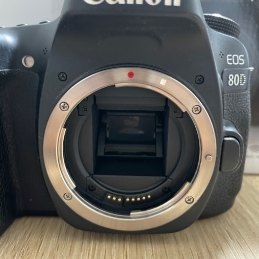 Canon EOS 80D ボディ