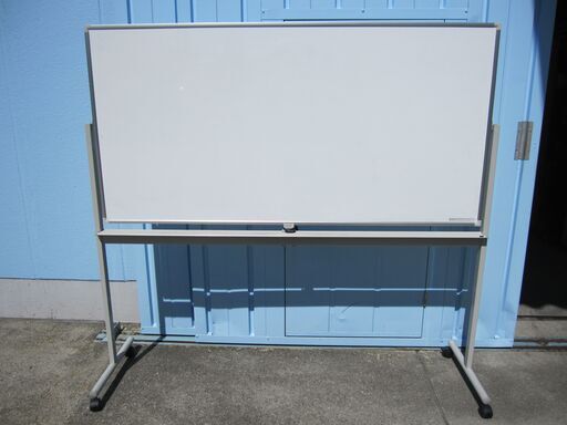 両面脚付ホワイトボード　ウチダ製　W1800