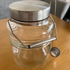 【美品】3L果実酒瓶・MCコンテナー(レードル付き)の画像