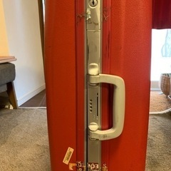 キャリーケースLサイズの画像