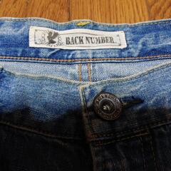 BACK NUMBER  ダメージ　半ズボンの画像