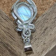 No.285✨恋の予感✨幸運✨健康【ブルームーンストーン　シルバーペントップ】ジモティー特別価格‼️の画像