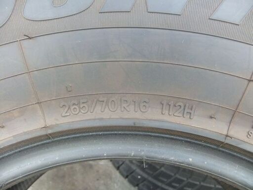 １６インチタイヤ　２本　265/70R16  TOYO