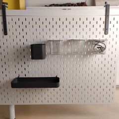 【美品】IKEA　有孔ボード 2枚 ＆ 付属品セット　スコーディス（ホワイト） 定価 10,048円の画像