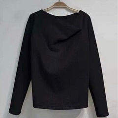新品未使用　SEU フリーズ素材 イレギュラーネックトップス ブラックの画像