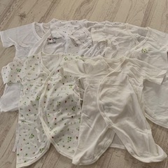 ベビー肌着、スタイ、ミトンの画像