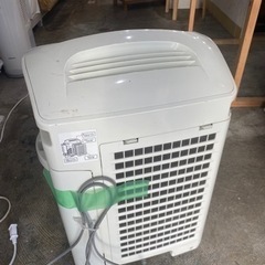 SHARP 空気清浄機 KC-A50の画像