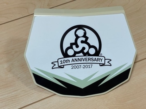 ストライダー10周年記念ゴールド塗装車アルミ車体