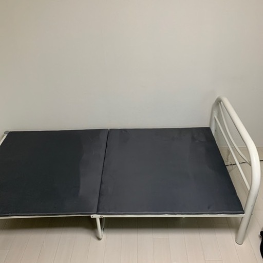 シングルベッド　(マットレス無し)