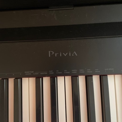 電子ピアノ　カシオ　PX830