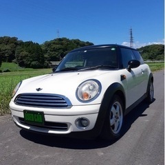 ミニクーパー　ホワイトの画像