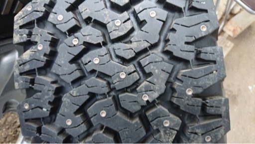 フルピンタイヤ