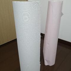 壁紙クロス　無地　ホワイトとピンク
