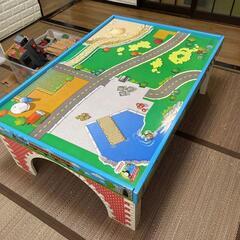 ☆直接取引可能☆きかんしゃトーマス☆木製トーマス プレイテーブル L