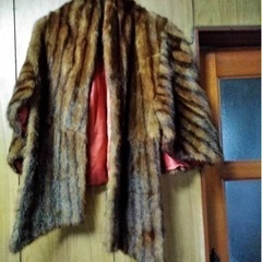 100万円以上した本毛皮のストール、コートお譲りします。の画像