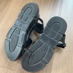 お譲り先決定【中古美品】22㎝女の子サンダルの画像