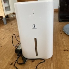 除湿機　dehumidifier