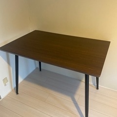 ダイニングテーブル