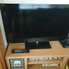 TOSHIBA    液晶カラーテレビ３２V　13年制