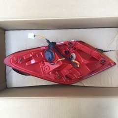 TZ51 新品 TNZ51 ムラーノ 純正テールランプ 右 LEDテールランプの画像