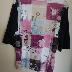紫系フルーツ柄半袖Tシャツの画像