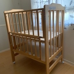 カトージミニベビーベッドハイタイプ　売りますの画像