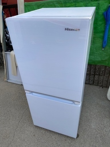 お薦め品‼️高年式‼️ハイセンスガラスドア冷蔵庫134L 2021年