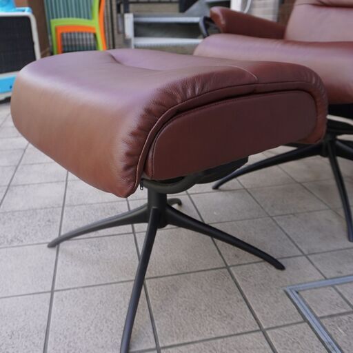 展示品◆北欧ノルウェーのメーカーEKORNES(エコーネス)社の本革トーキョー スター ストレスレスチェア ヘッドレスト付ローバック 