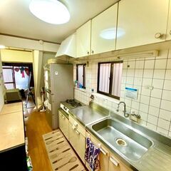 ◆交流型シェアハウス◆初期費無料◆京都 岡崎 鴨川近く★庭あり★徒歩5分 銭湯/カフェ居酒屋/スーパー/コンビニ/郵便局 - シェアハウス