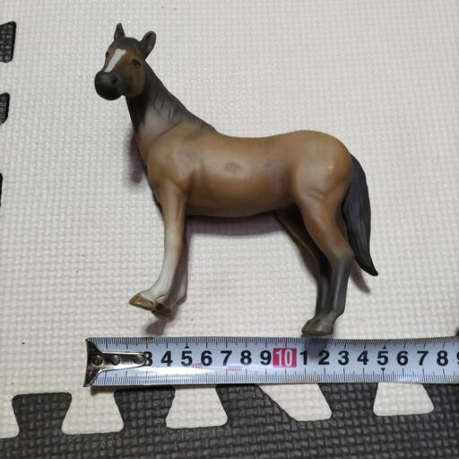 ヴィンテージ　４０年位前の馬の置物　馬　置物　オブジェ　ディスプレイ　レトロ
