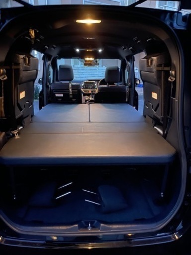 美品　ヴォクシー 80系 m.flat ベッドキット