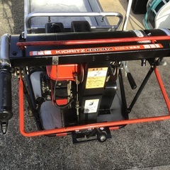 運搬車　クローラー　250kg キャタピラ　共立　の画像