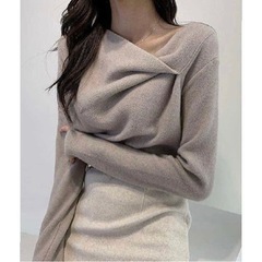 新品未使用　SEU フリーズ素材 イレギュラーネックトップス グレー
