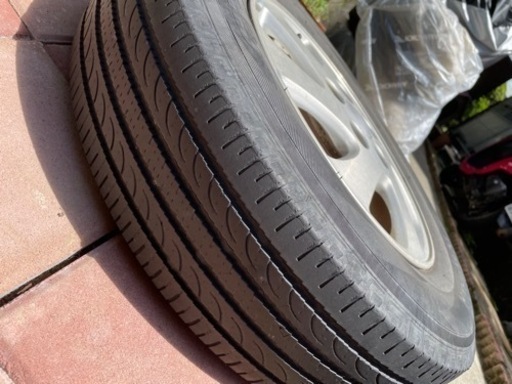 タイヤ175/80 R15