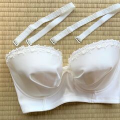 【美品】ブライダルインナー hugge bridal（ハグブライ...