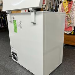 【店頭お渡し】アイリスオーヤマ　142L　上開き冷凍庫　ストッカー　フリーザー　キズあり未使用品の画像
