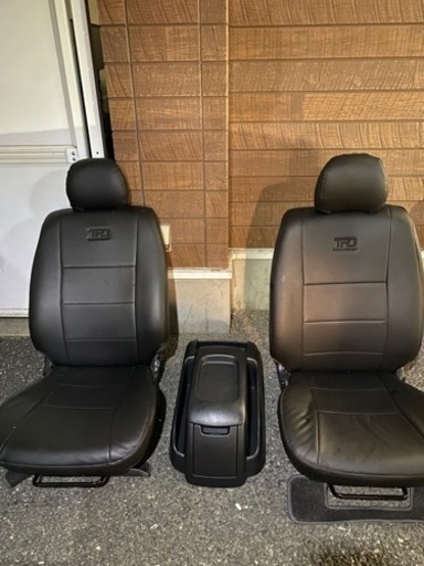 ハイエース　SGL フロントシート　セット