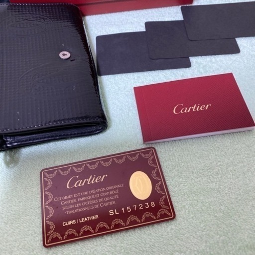 カルティエの財布