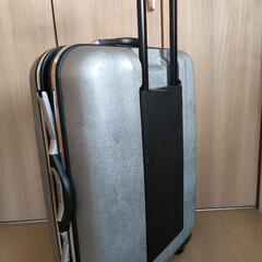 「取引中」Samsonite カギ式　スーツケースの画像