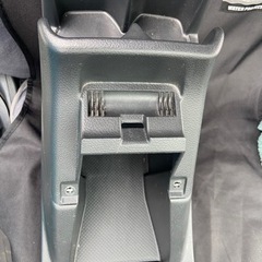 日産バネットNV200 コンソールボックス　中古の画像
