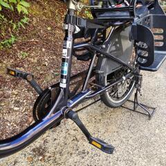 子供乗せ自転車、三人乗り自転車の画像