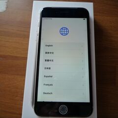 新品同様　iphoneSE3 第三世代　64GB 白色 SIMロックなし NO3の画像
