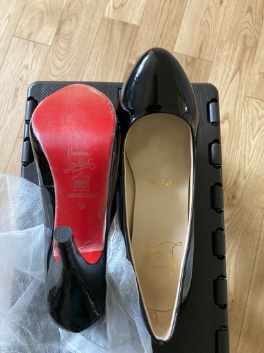 サイズ36 黒エナメルヒール靴