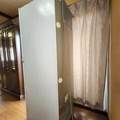 もらってくれる方には2000円差し上げます！2006年製の三菱の冷蔵庫。所沢市神米金に取りにこれる方限定の画像