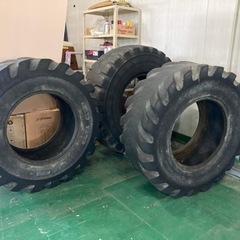 約150kg巨大タイヤお譲りします