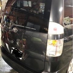 商談中にて、一時受付停止しますヴォクシークロ　車検付の画像