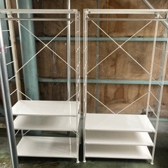 ● 無印良品、ステンレスユニットシェルフ、1つ7000円、ハンガ...