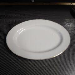 皿　5　カレー、サラダなどに最適